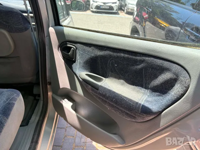 Renault Scenic 1.6 Бензин (без газ), снимка 8 - Автомобили и джипове - 55728372