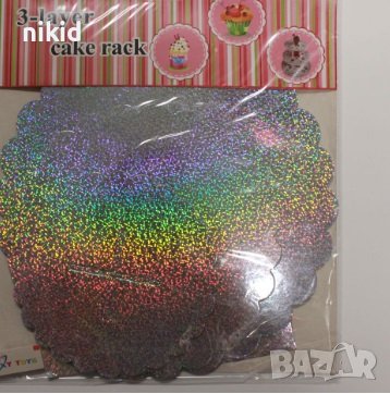 златиста сребриста холограмна 3 етажна Триетажна поставка стойка за мъфини картонена кексчета, снимка 3 - Други - 38187027