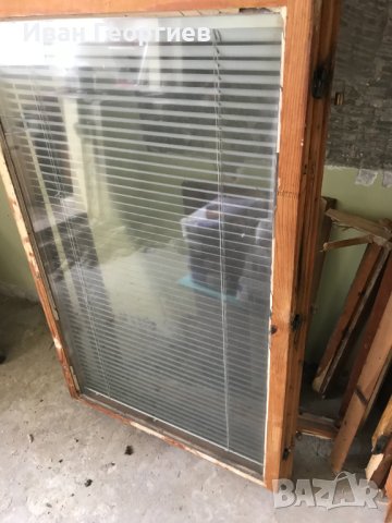 Две крила от дървена дограма, снимка 5 - Дограми - 44466839