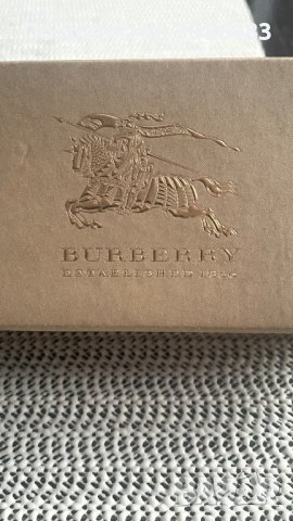 Слънчеви очила BURBERRY, снимка 2 - Слънчеви и диоптрични очила - 44227069