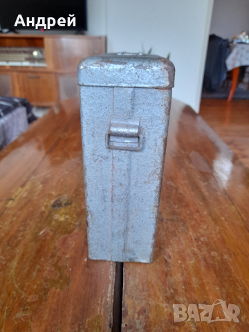 Стара акумулаторна кутия, снимка 4 - Други ценни предмети - 44760206