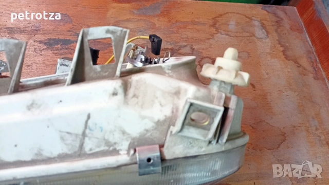 Фар за Голф 3, двусекционен, оригинален Hella, снимка 2 - Части - 53136190