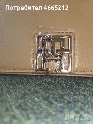 чанта Tommy Hilfiger , снимка 3 - Чанти - 52638859