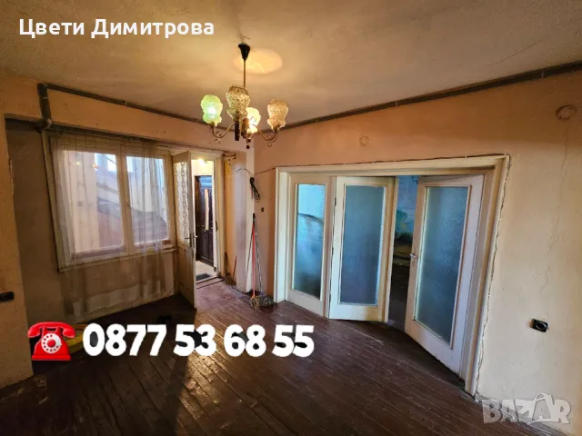 Триетажна къща в гр.Костинброд +лятна кухня +гараж за две коли, снимка 5 - Къщи - 47854934