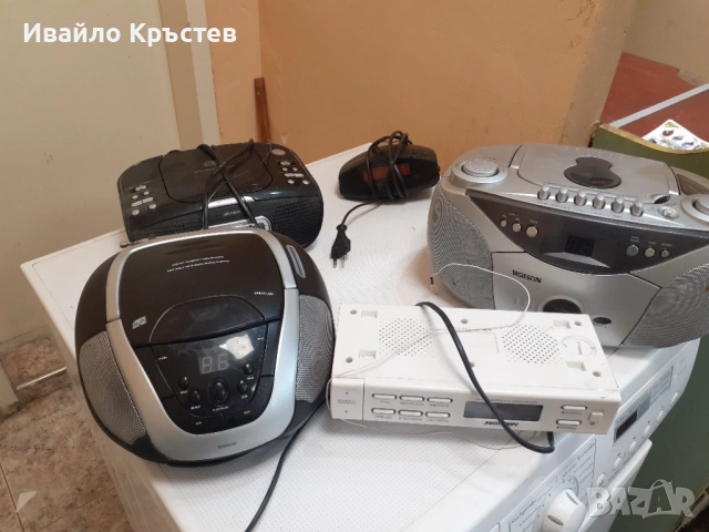 Продавам 5 броя радиокасетофона