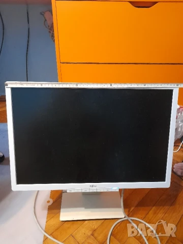 Монитор Fujitsu , снимка 2 - Монитори - 50911707