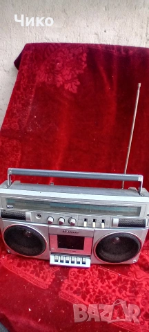 стар японски оригинален радиокасетофон Sanyo , снимка 10 - Антикварни и старинни предмети - 53054234