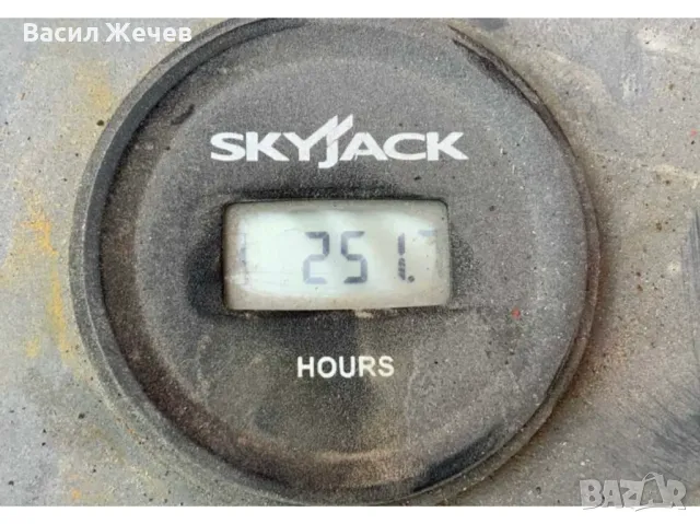 Ножична платформа SkyJack SJ III 3219 (2017), снимка 16 - Други машини и части - 50405767