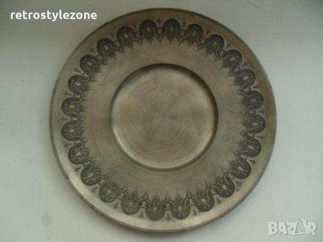 № 5550 старо метално пано WMF  - надпис / печат / маркировка  - диаметър 23 см , снимка 2 - Други ценни предмети - 33889351