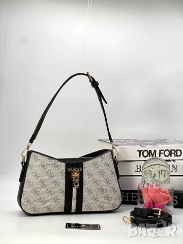 чанти guess 30х16см, снимка 3 - Чанти - 52013818