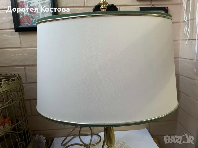 Красива двойна месингова лампа от Англия, снимка 4 - Антикварни и старинни предмети - 49104053