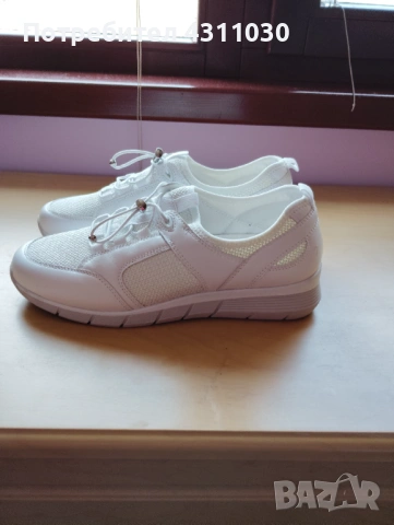 Бели обувки от естествена кожа и текстил 40 номер