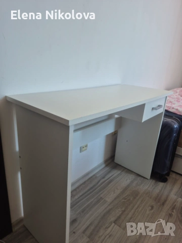 Продавам бюро 100х40