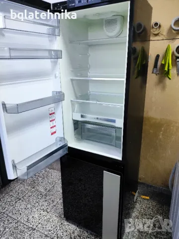 черен хладилник с отделен фризер , снимка 4 - Хладилници - 49936387