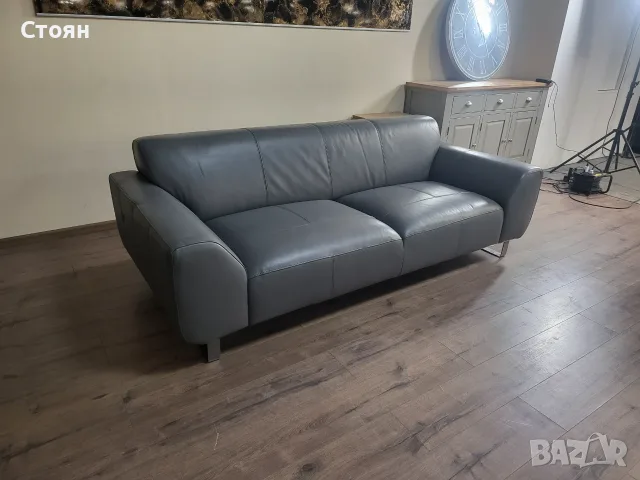 Сив кожен диван тройка, снимка 2 - Дивани и мека мебел - 56549019