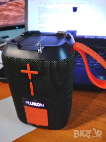 Bluetooth колонка с FM радио и соларна батерия