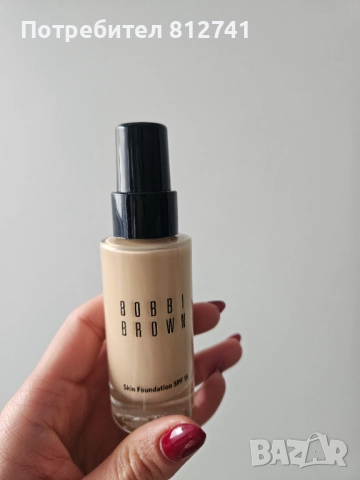 Фон дьо тен Bobbi Brown, снимка 2 - Декоративна козметика - 52412031