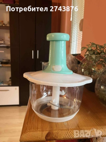  Ръчeн чопър за зеленчуци - капацитет 1.5, пресов тип, без електричество, с бъркалка за яйца,3 ножа, снимка 11 - Чопъри и пасатори - 49193593