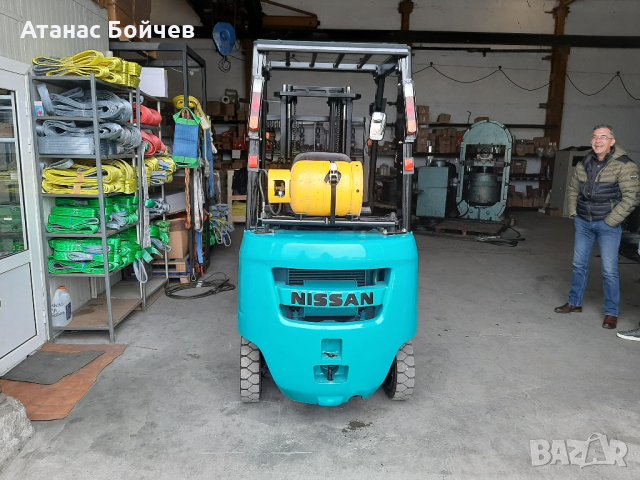 газокар нисан 1500 кг. 2010 г . 4 бр нови гуми , снимка 2 - Индустриална техника - 32107065