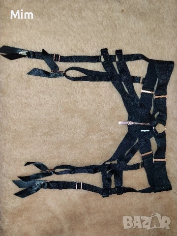 Черен колан с 4 метални жартиери за чорапи , снимка 4 - Бельо - 51381624
