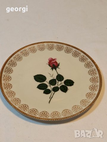 Немска порцеланова чиния роза със златен кант , снимка 2 - Декорация за дома - 37969059
