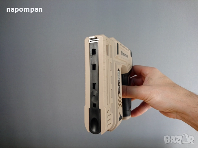 Електрически Акумулаторен Такер със Скоби и Пирони за Тапициране, снимка 5 - Такери - 52614429