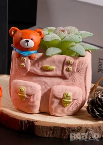 Силиконов молд кашпа ученическа чанта с мече 