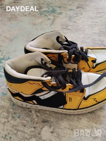 Кецове Air Jordan 1 Mid „Pikachu“ Anime Custom – Размер 40, снимка 2 - Маратонки - 56333950