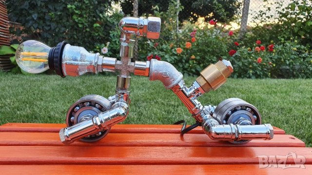 Ръчно изработена настолна лампа-ЧОПЪР/ МОТОР, снимка 7 - Настолни лампи - 29224283