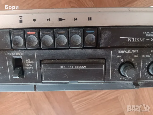 Радиокасетофон NOVEX SRR-4040 1980г, снимка 8 - Радиокасетофони, транзистори - 55786673