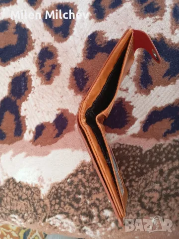 Продавам мъжки портфейл , снимка 4 - Портфейли, портмонета - 50143423