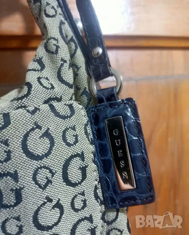 vintage Guess дамска чанта, снимка 4 - Чанти - 55738693