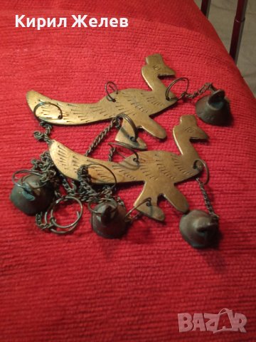 2 СТАРИ МЕСИНГОВИ ПАУНА ОРНАМЕНТИРАНИ РЪЧНО с КАМБАНКИ и ВЕРИЖКИ ВИНТИДЖ ДЕКОРАЦИЯ 7754, снимка 4 - Колекции - 31697329