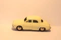 DINKY TOYS RENAULT DAUPHINE МОДЕЛ КОЛИЧКА, снимка 1
