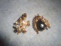 ДВЕ ФИГУРАЛНИ ПОЗЛАТЕНИ АРТ БРОШКИ с БЛЕСТЯЩИ ФАСЕТ - КРИСТАЛИ 29050, снимка 9