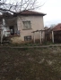 Къща с двор и стопански постройки – с. Замфирово, снимка 1