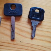 Стари ключове, снимка 1 - Други ценни предмети - 38416202