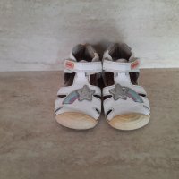 Детски сандали Biomecanics, снимка 2 - Детски сандали и чехли - 42781282