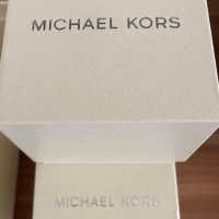  Швейцарски  часовник Michael Kors Gold , снимка 2 - Дамски - 39940065