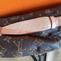 Дамска чанта Louise Vuitton , снимка 5 - Чанти - 44665028