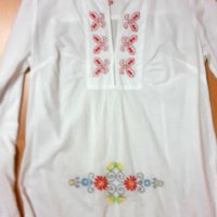 Памучни ризи за носия с бродерия българска шевица