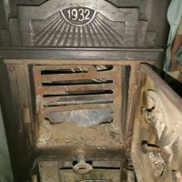 Печка чугунена. Уникат 1932 г. Работеща. , снимка 2 - Антикварни и старинни предмети - 44403658