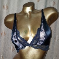 hunkemoller 75 В Черен сатенен сутиен , снимка 1 - Бельо - 42763506