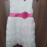 Разкошна рокля за повод, сватба или кръщене, снимка 1 - Детски рокли и поли - 29687833