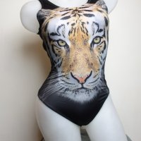 Цял бански костюм с тигър отпред S/M размер, снимка 3 - Бански костюми - 36843471