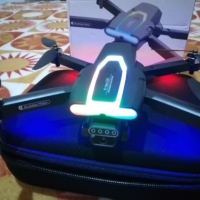 WIFI FPV професионален мини RC сгъваем дрон със 1080px камера, снимка 1 - Дронове и аксесоари - 44573894