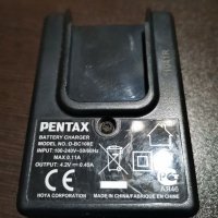 Оригинално зарядно Pentax D-BC108E за батерии D-Li-108, NP-45, EN-EL10, Li-42B/40B, снимка 2 - Батерии, зарядни - 32137459