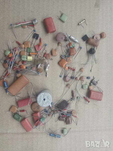 Продавам стари кондензатори, снимка 1