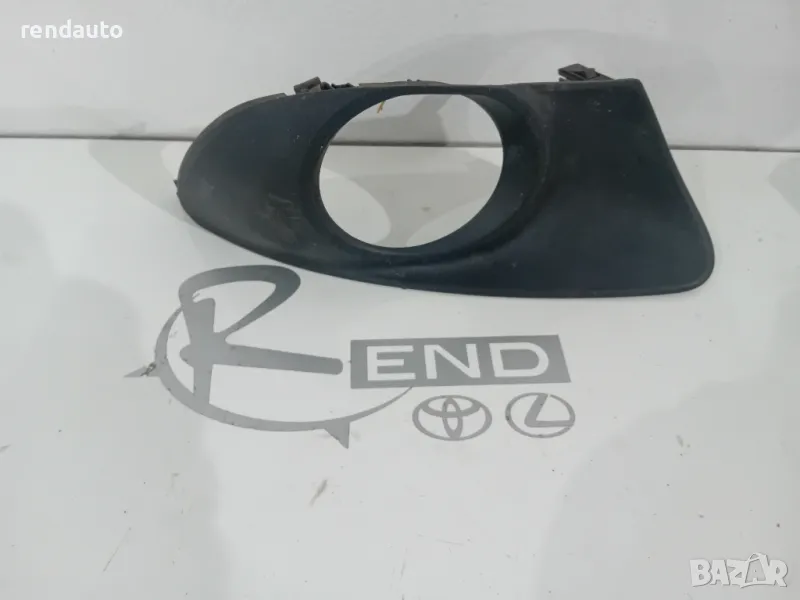 81481-0f020 Дясно капаче броня халоген Toyota Verso 3 , снимка 1