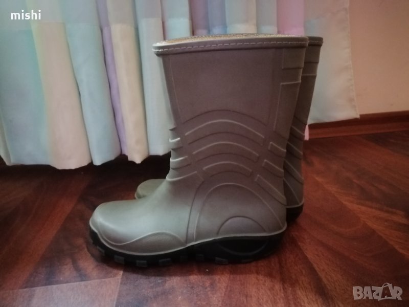 Страхотни топли гумени ботуши , снимка 1